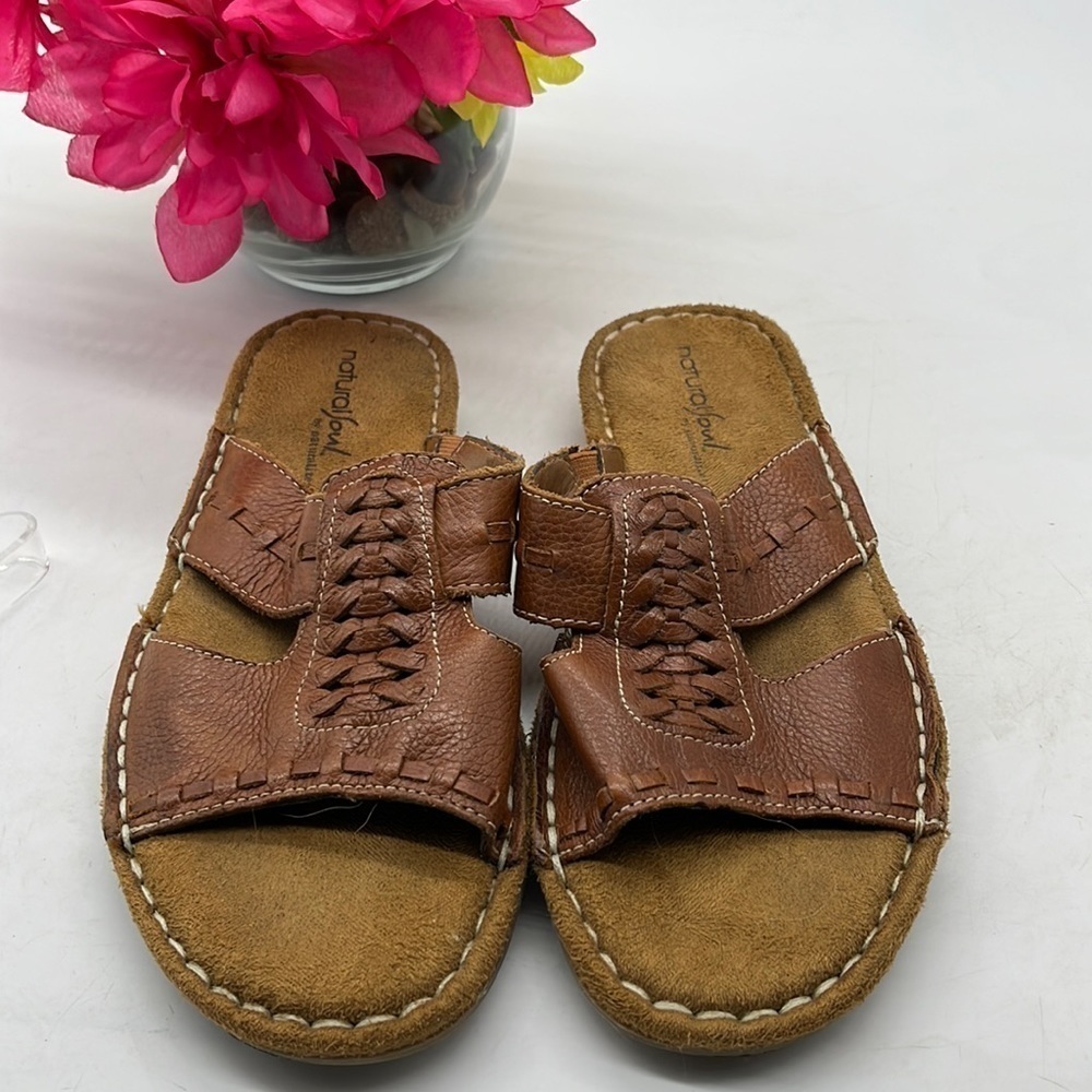 Natural Soul Brown Slip on Sandals Sz 6.5. MCS0773E